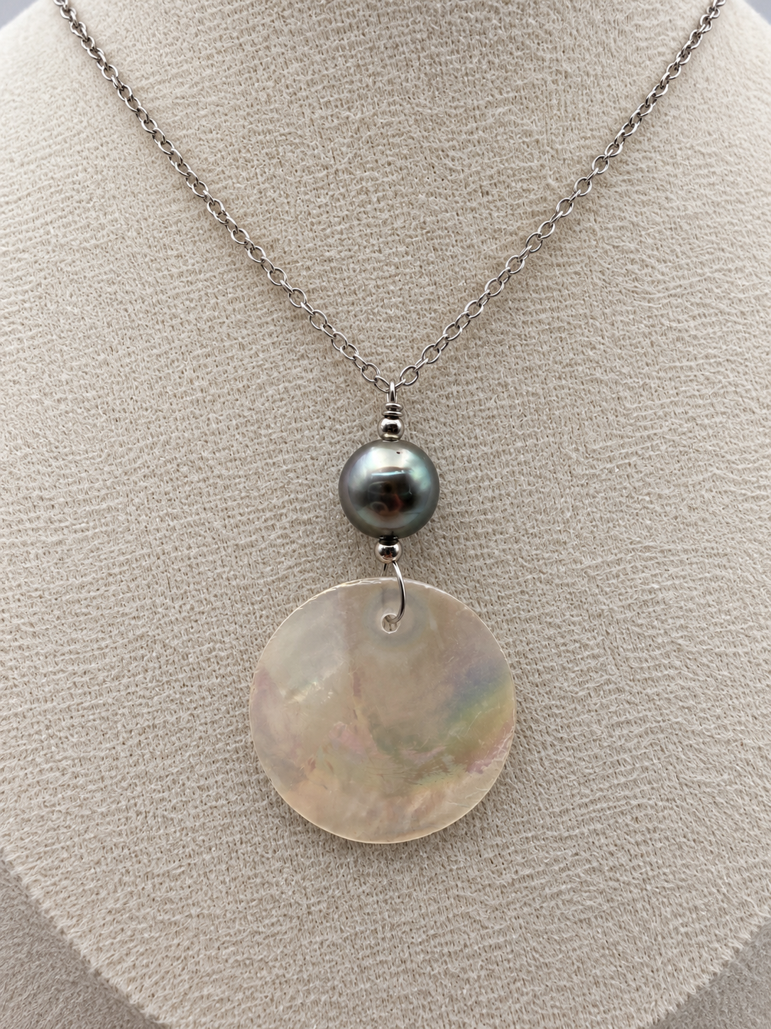 Collier Nohoana perle de Tahiti et nacre, vue de détail – Anaora Pearls