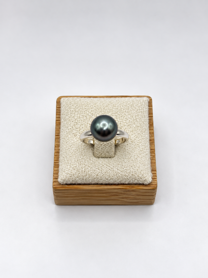 Bague Mahana argent 925 et perle de Tahiti qualité A, vue de profil – Anaora Pearls