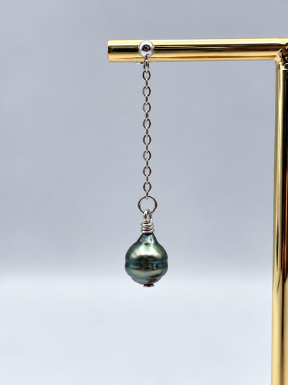 Boucles d'oreilles Vaimiti chaînette et perles de Tahiti 8–9 mm, autre vue – Anaora Pearls