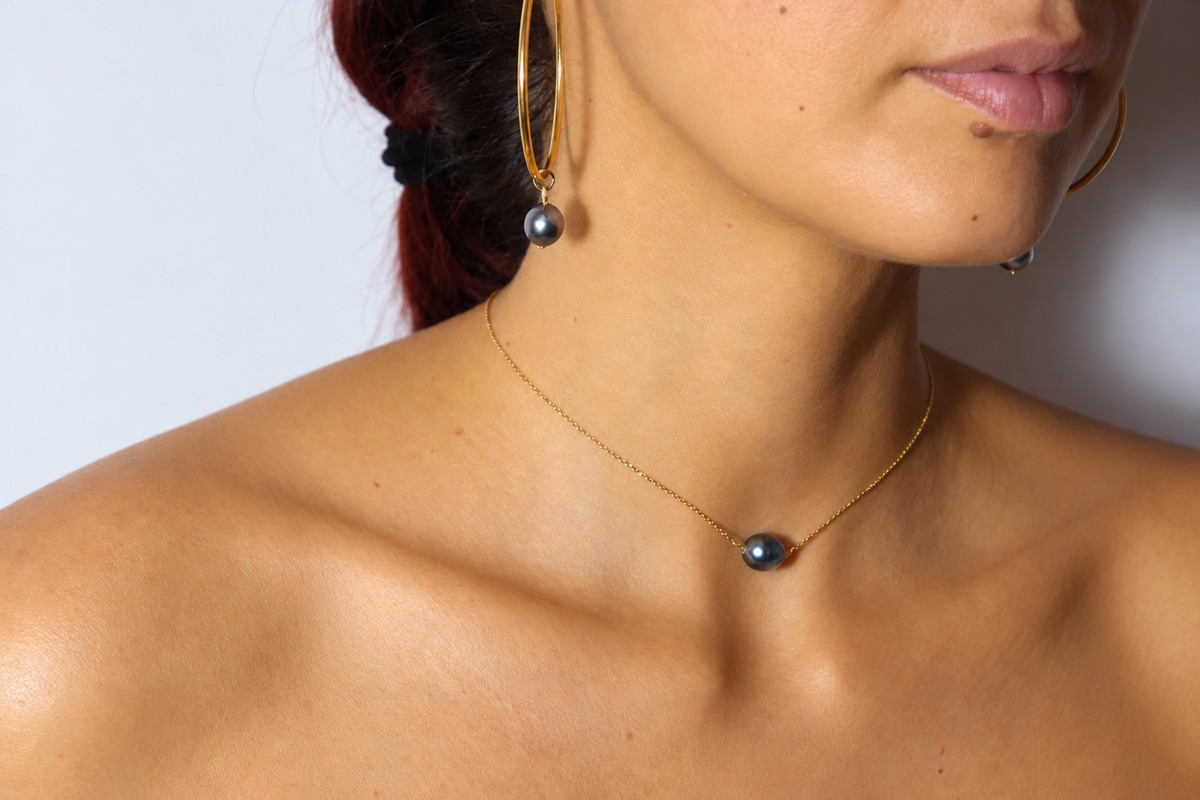 Collier Moana chaîne dorée et perle de Tahiti 9–10 mm, autre vue – Anaora Pearls
