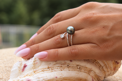 Bague Teata spirale en argent 925 avec perle de Tahiti baroque et strass – Anaora Pearls