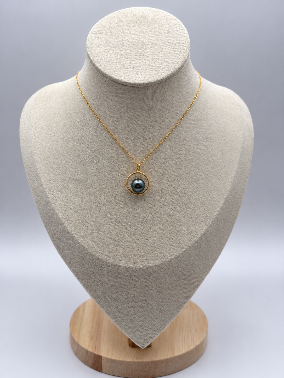 Collier Aeata gold filled et perle de Tahiti 8–9 mm, autre vue – Anaora Pearls