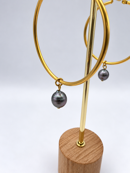Créoles dorées Hina et perles de Tahiti 9–10 mm, autre vue – Anaora Pearls