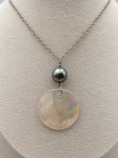 Collier Nohoana perle de Tahiti et nacre, vue de détail – Anaora Pearls